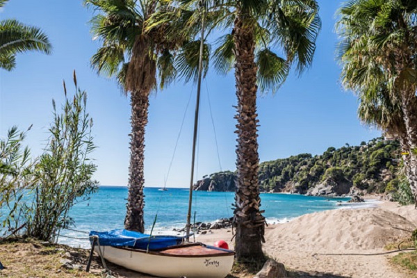/campings/espana/catalunya-cataluna/girona/costa-brava-sur/Cala Llevadó/activites-nautiques-camping-costa-brava-1.jpg